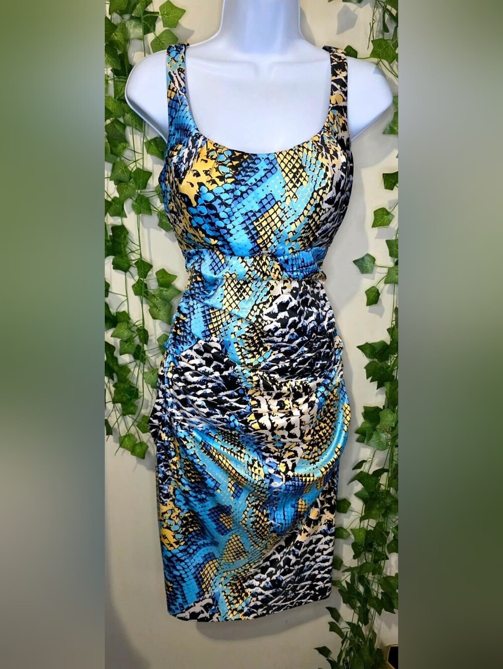 Sz 6 • Sangria Dress • NWOT